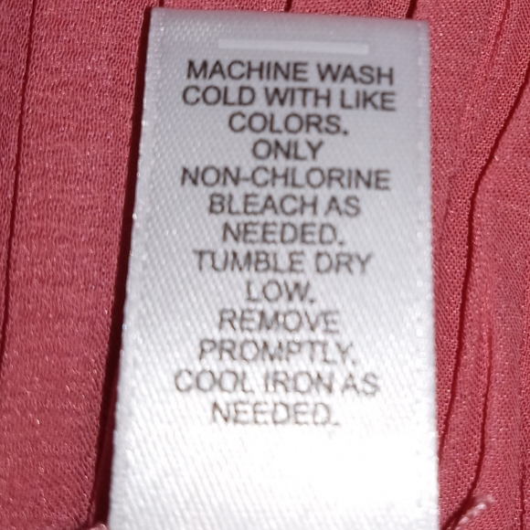 Spring or Easter /Pleated Ruffled Blouse NWT - Picture 4 of 8